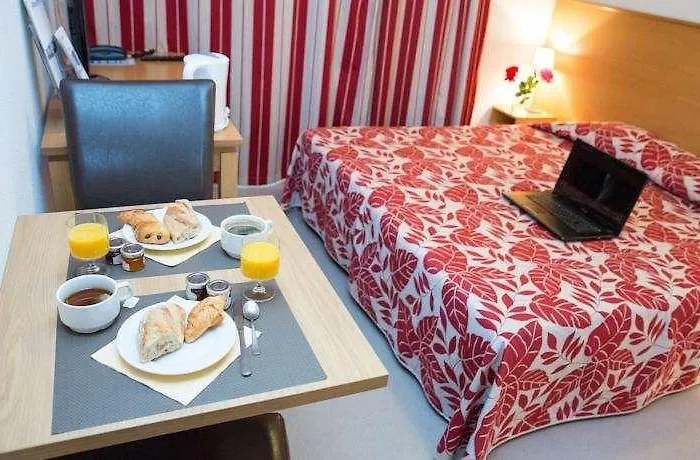 Residhotel Galerie Tatry 3* Burdeos